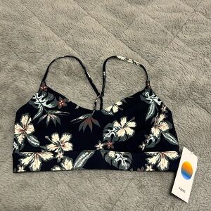 Vuori sports bra